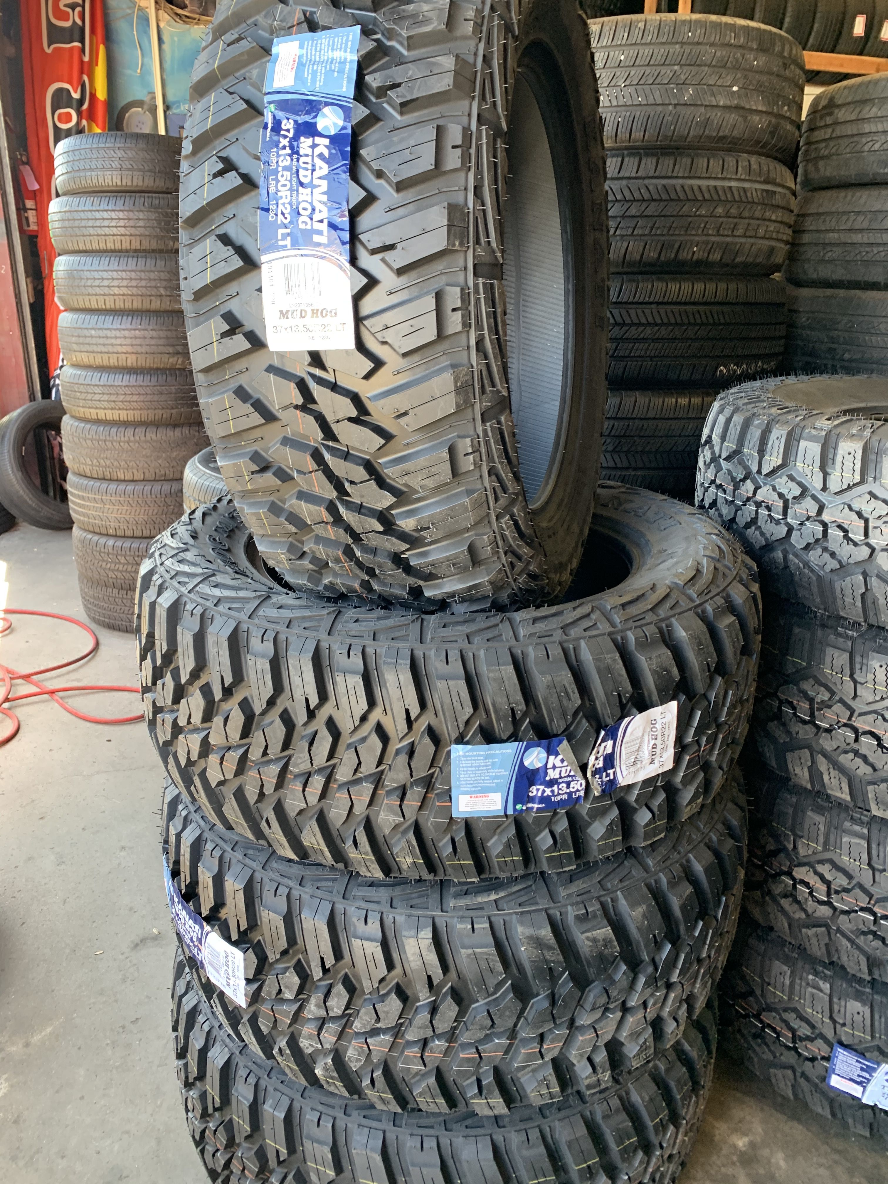 37X13.50R22 BRAND NEW KANATI for Sale in San Diego, CA OfferUp