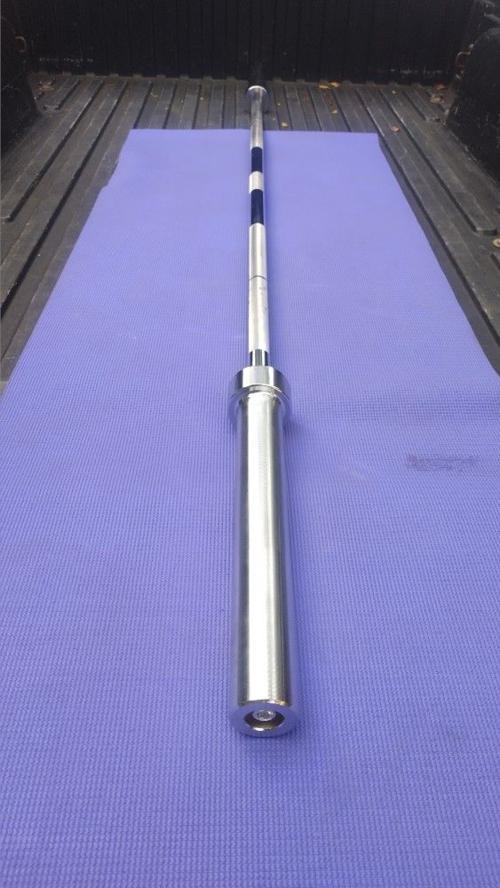 NEW 7 FOOT / 45 LB. OLYMPIC BARBELL BAR