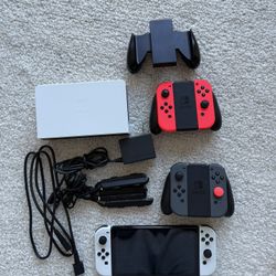 Nintendo Switch OLED Model HEG-001 Handheld Console - 64GB - White