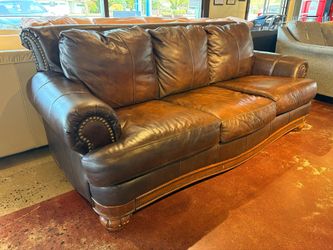 ASHLEY FURNITURE Monarch Valley Harness Brown Top Grain Leather Sofa