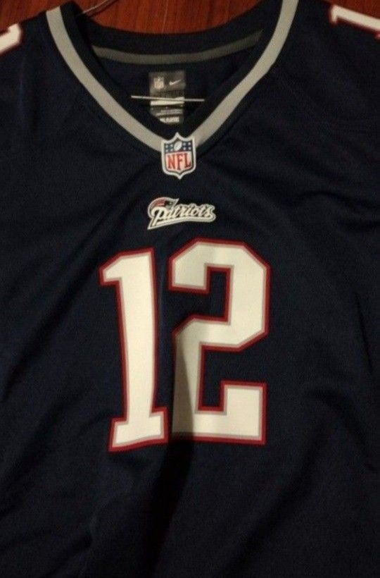 Nike New England Patriots Tom Brady #12 Jersey Size L