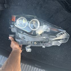 Lexus IS Headlight