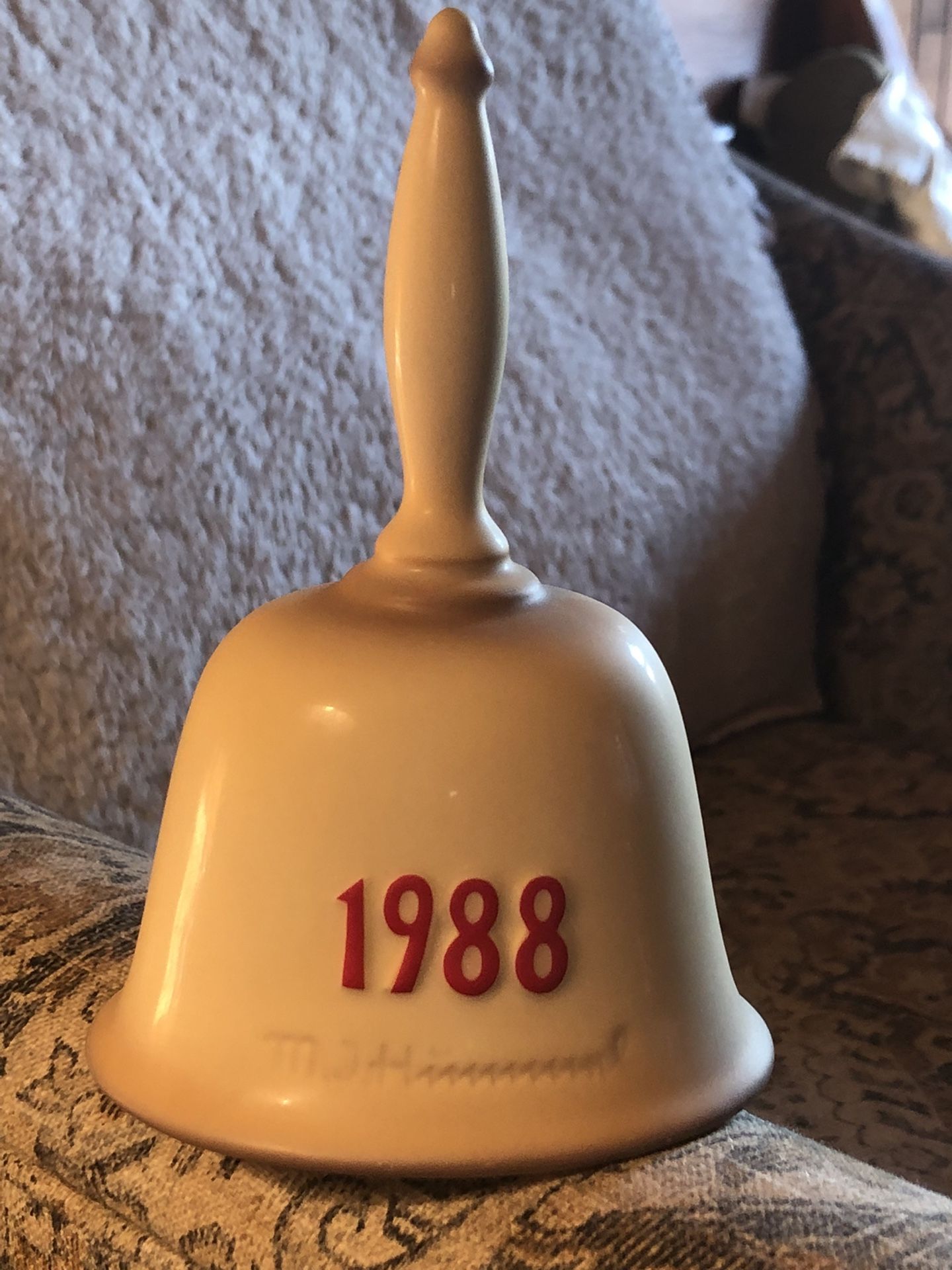 1988 Annual Edition Hummel Bell 
