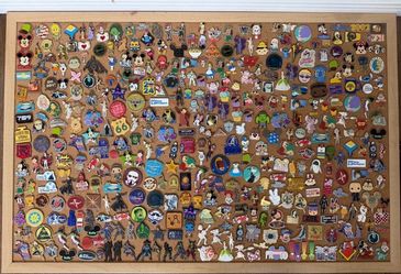 400 authentic Disney trading pins lot collection