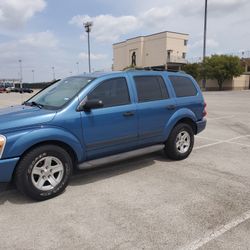 AVAILABLE Dodge 3 Roll Seat SUV