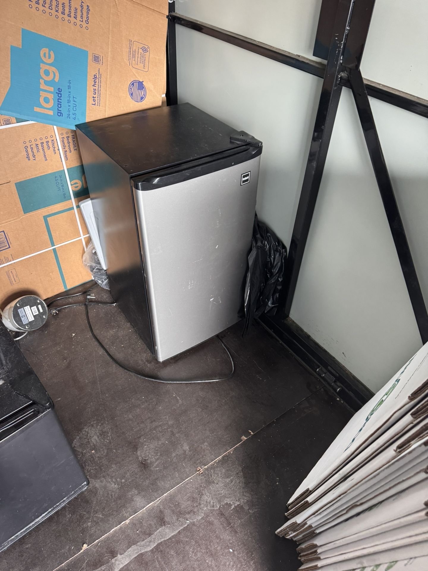 Mini Fridge