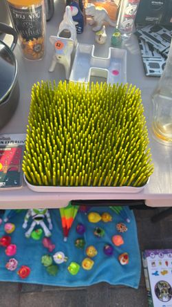 Kids Bottle Drying Grass 