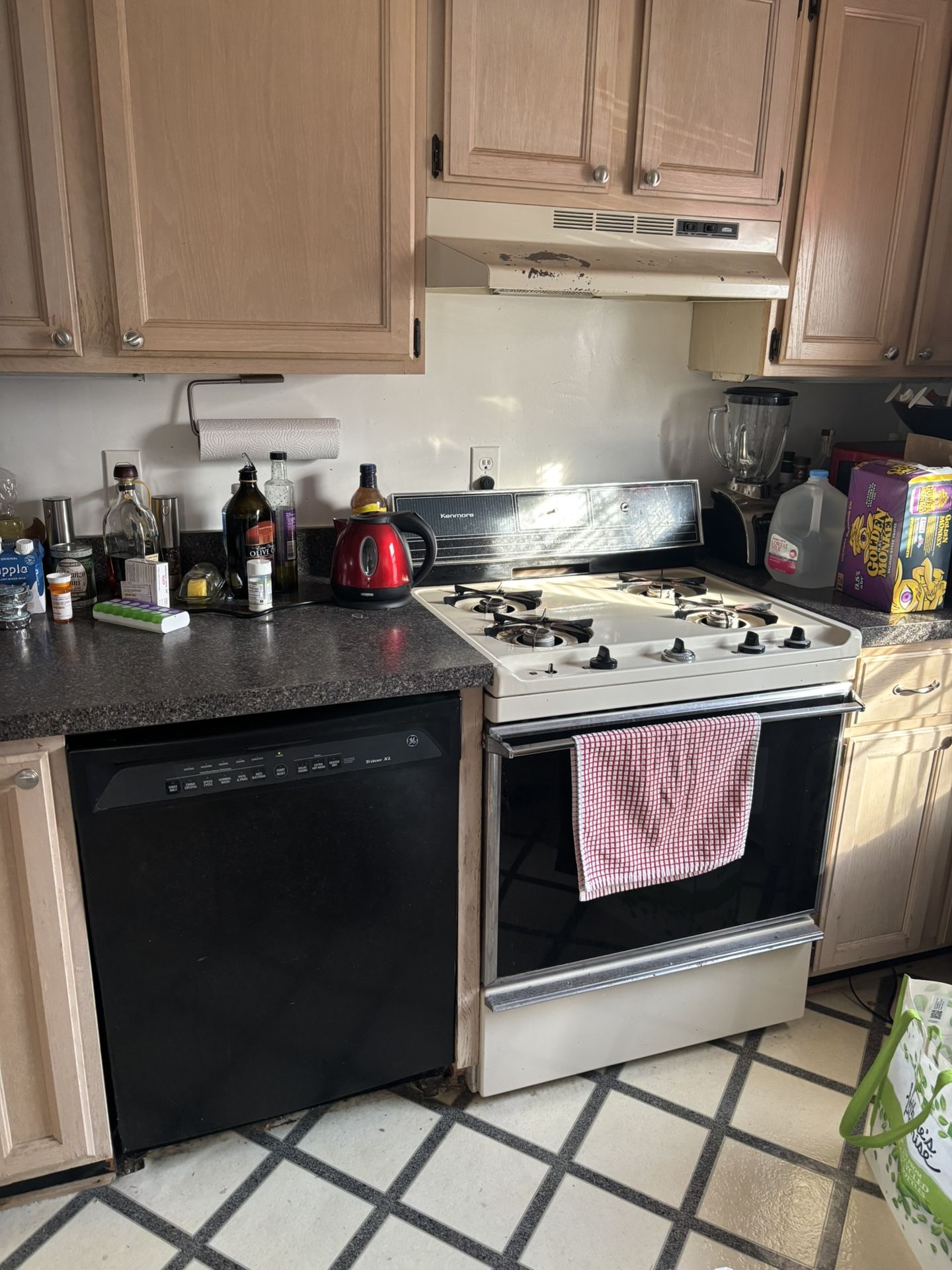 Free Kitchen Appliances (You Haul Away)