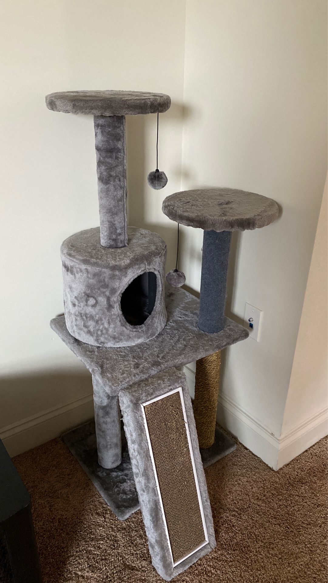 Cat tower .. barely used. Cat is too fat for it