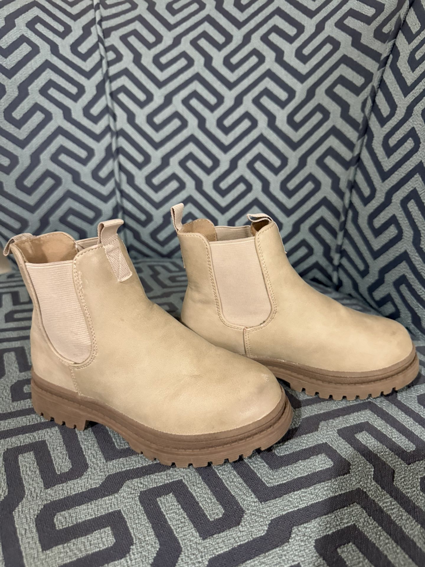 Cotton On Little Girls Boots In Size 11