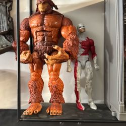 Marvel Legends Build A Figure Sasquatch W/Guardian