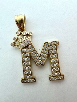 10K Yellow Gold “M” Initial Crown Pendant 1.95G WMP019541