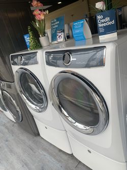 Electrolux Front Load Washer And Dryer Set