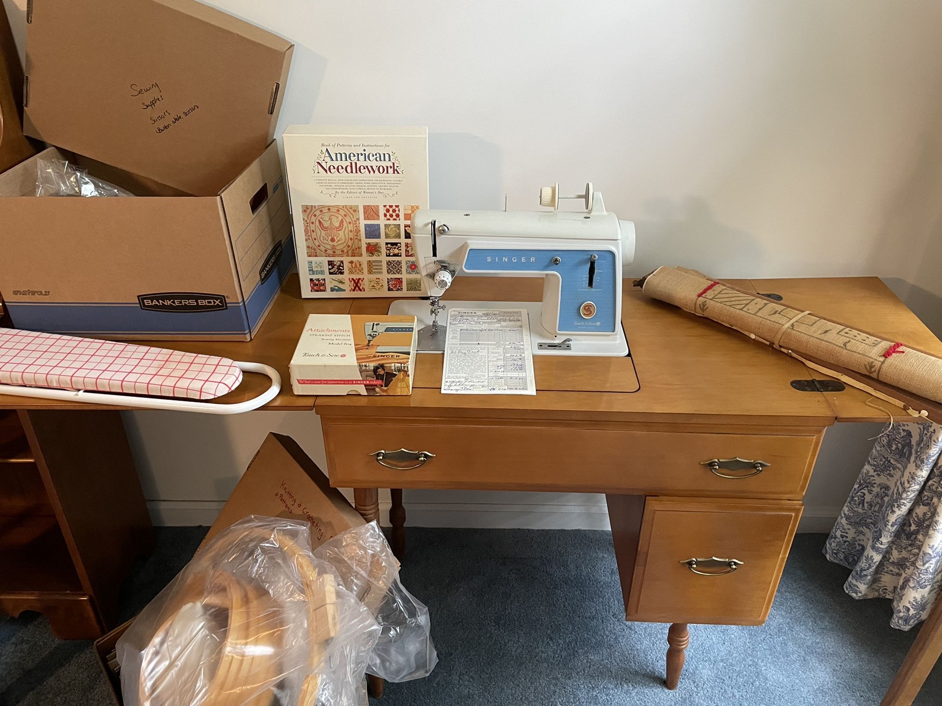 Singer Sewing Machine With Table 1965