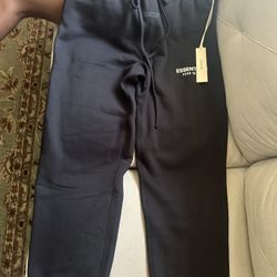 Fear of God Essentials Men's Fleece Sweatpant
