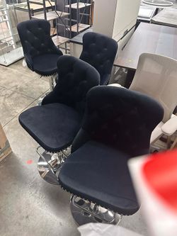 Swivel Bar Stools Set of 4, Velvet Adjustable Barstools with Tufted Back, Nailheads Trim and Pull Ring, Counter Height Upholstered Bar Chairs (Black-S