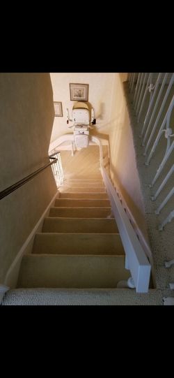 Acorn curved stair lift