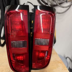 2015-2022 Chevrolet Colorado - Driver and Passenger Side Tail Light, With bulb(s), Halogen, Clear