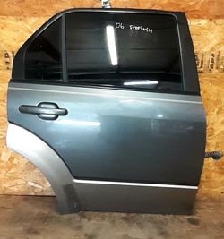 2006 FORD FREESTYLE OEM DOOR!