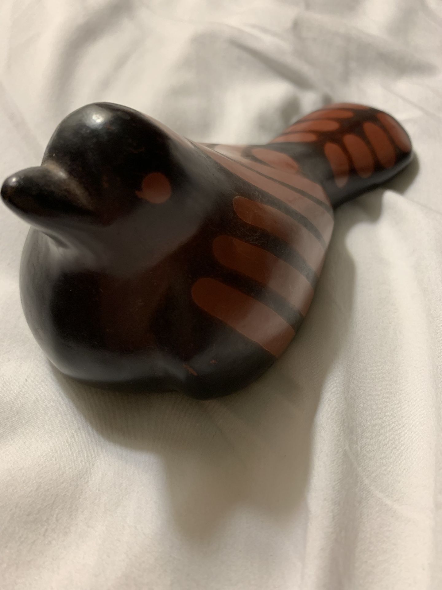 Ernesto Valladares Sanchez Peruvian Chulucanas pottery bird