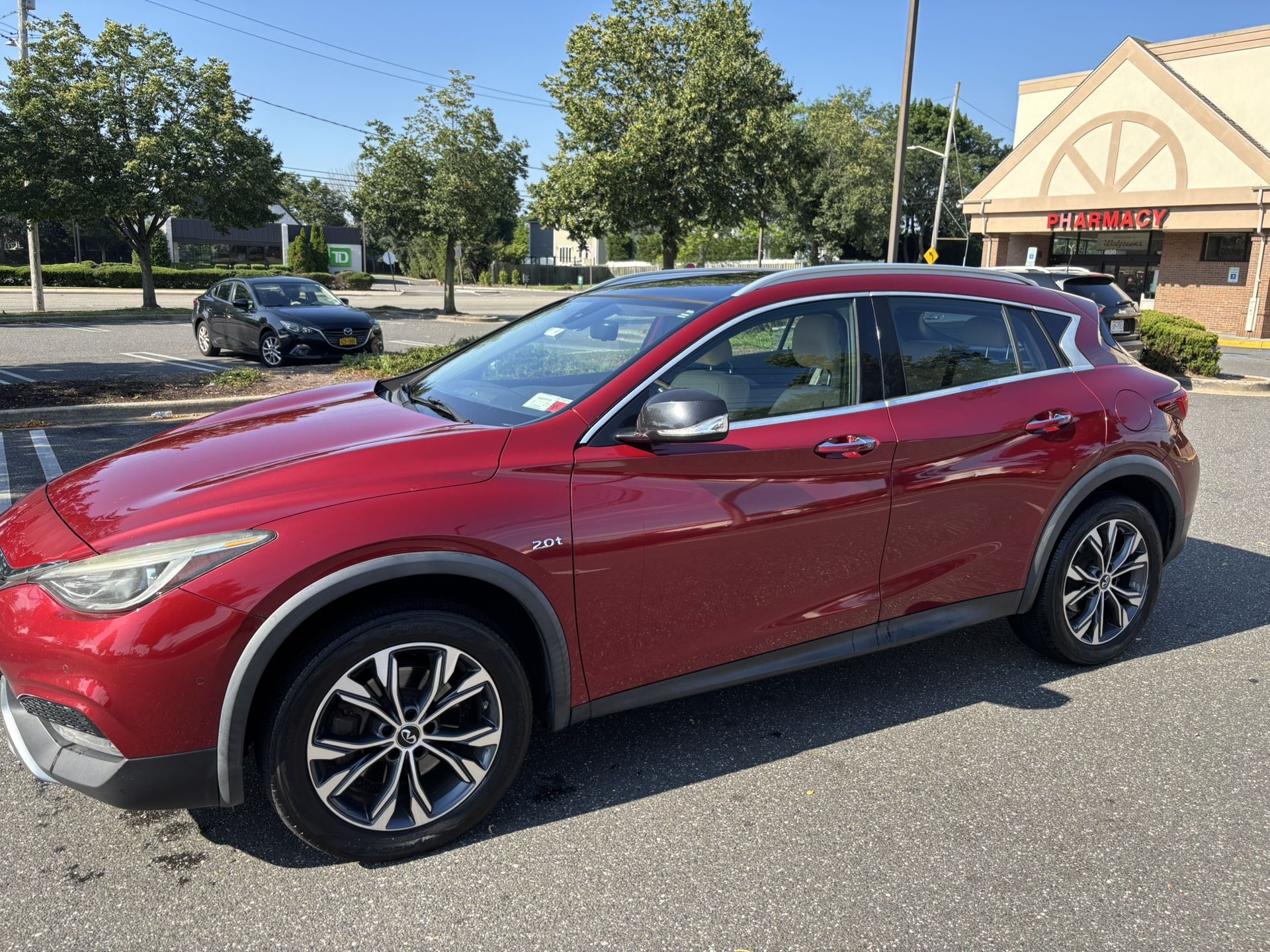 2018 Infiniti Qx30