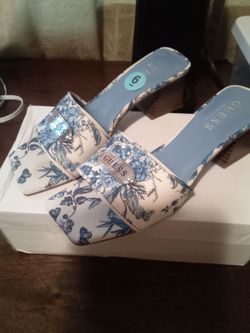 Guess heels size 6