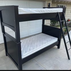 Bunk bed/ Or 2 Single Beds