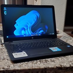 HP 15in Windows 11 Laptop 256gb SSD 