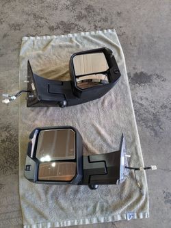 Toyota Tundra OEM Tow Mirrors