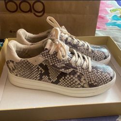 Michael Kors Keating Lace Up Sneakers 