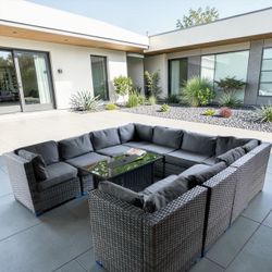 ‏New inbox patio set (we finance and deliver)($54 down,90 day no interest  payment plan) 