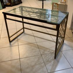 Like new Antic Moroccan Designed Table