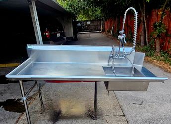 REGENCY 72" x 30" STAINLESS STEEL DISHWASHER TABLE WITH FAUCET ANS SINK