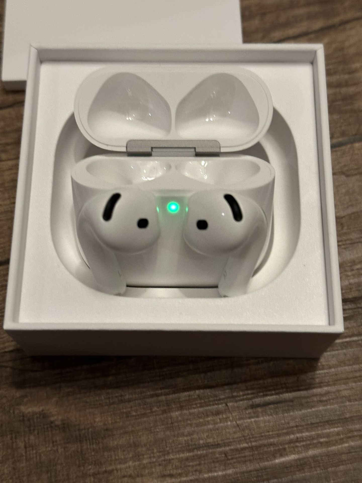 Air Pods 4 With Active Noise Cancellation