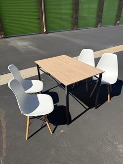Dinning table with four chairs