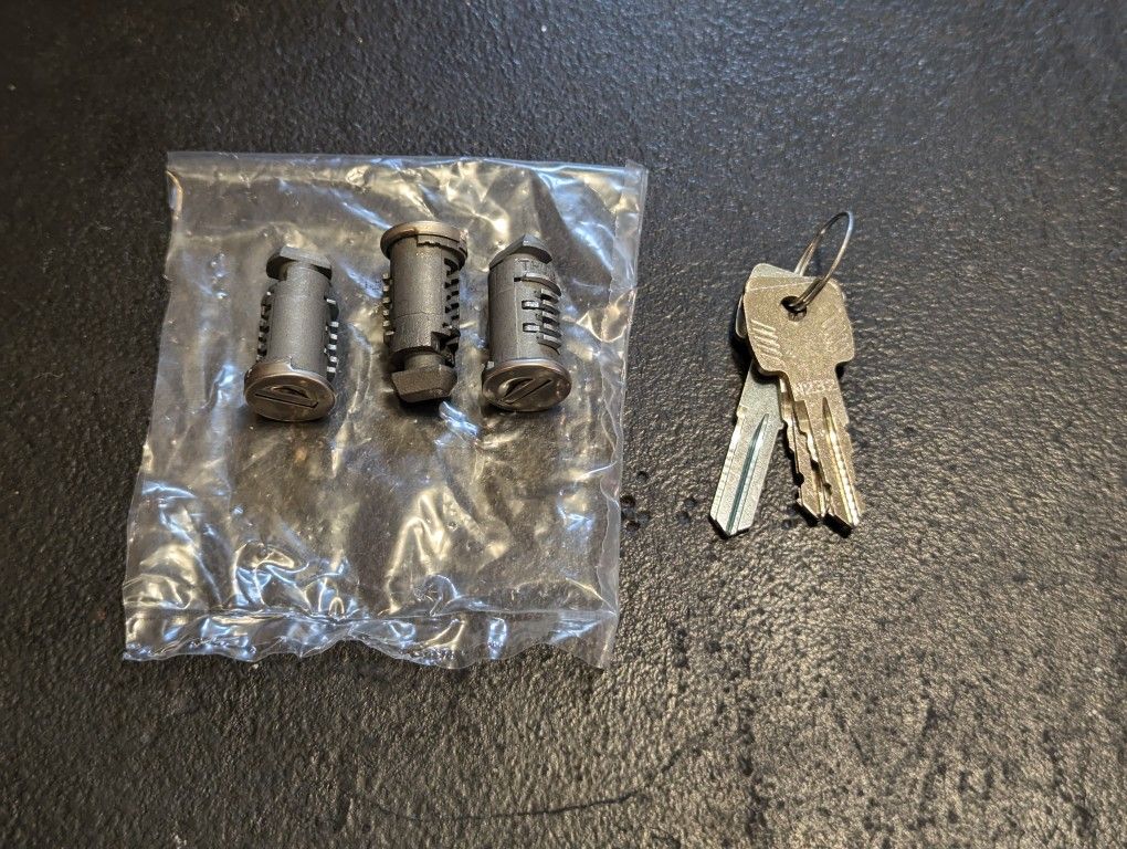 Thule Lock Cores - N232