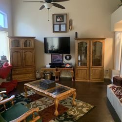 Solid Oak Entertainment Center With 2 End Tables And  Middle Table