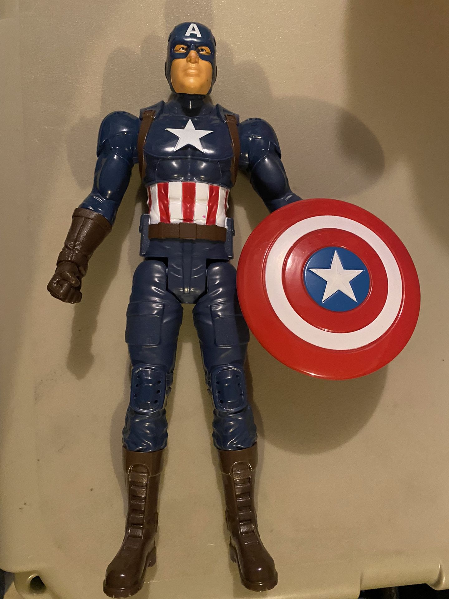Marvel Titan Captain America 