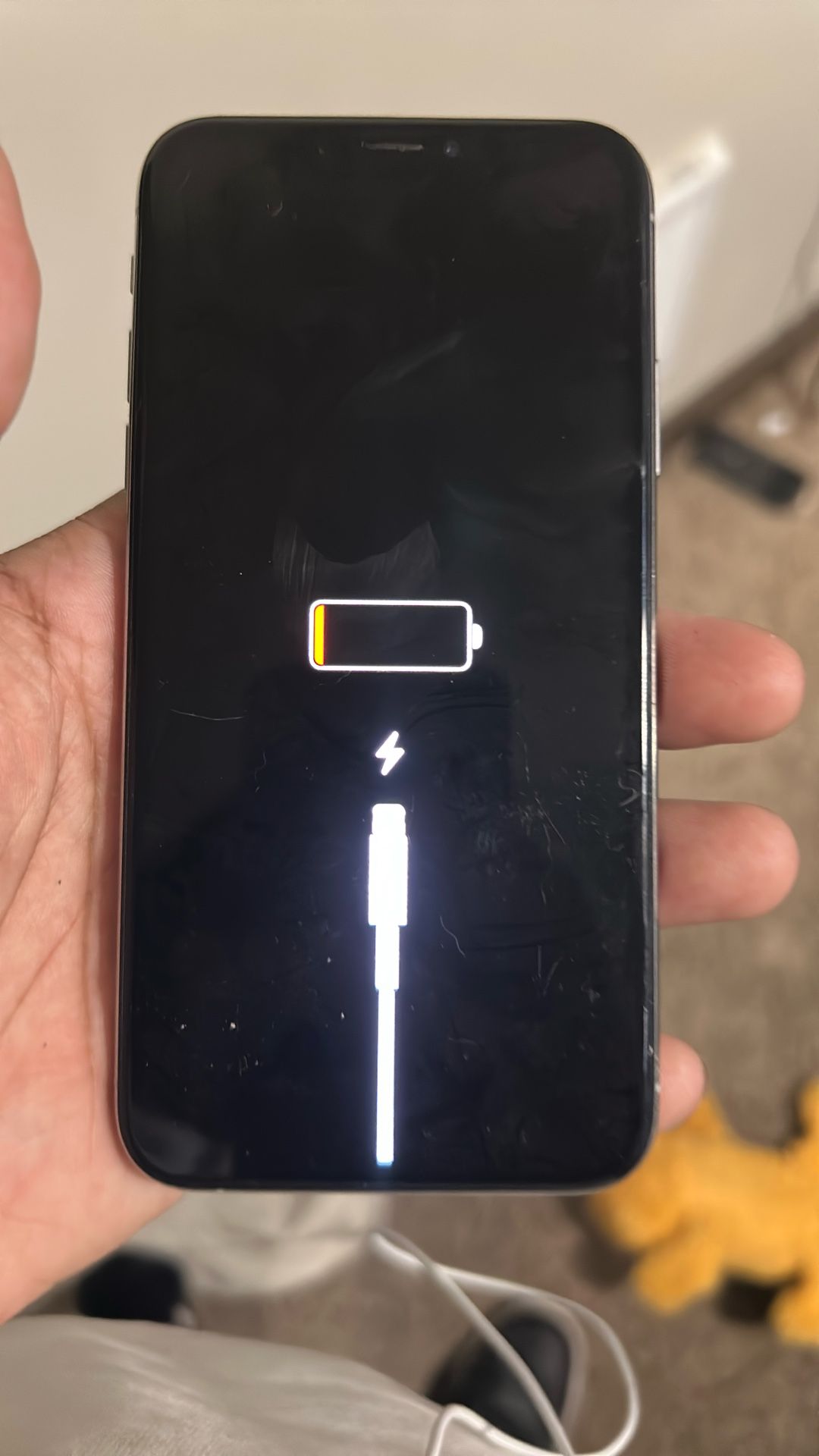 iPhone XR (locked)