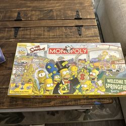  Monopoly The Simpsons Edition Board Game - 