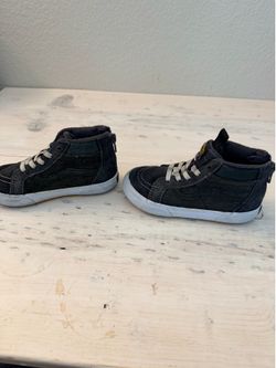 MTE VANS size 9 toddler boys