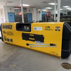 Dewalt 1/2” Torque Wrench Set In Box