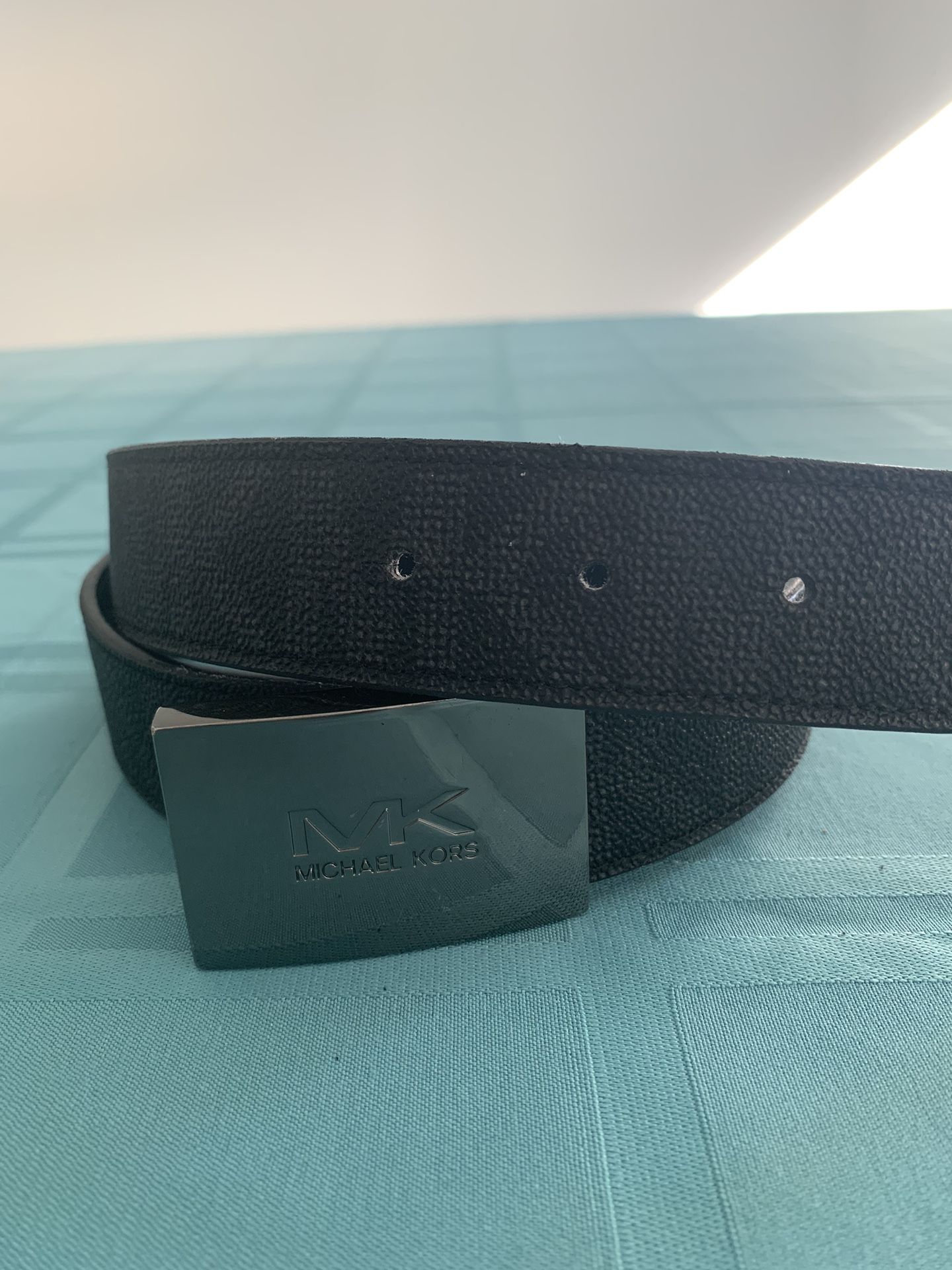 Michael Kors Men's Cut to Fit Reversible PVC Leather MK Plaque Belt, black