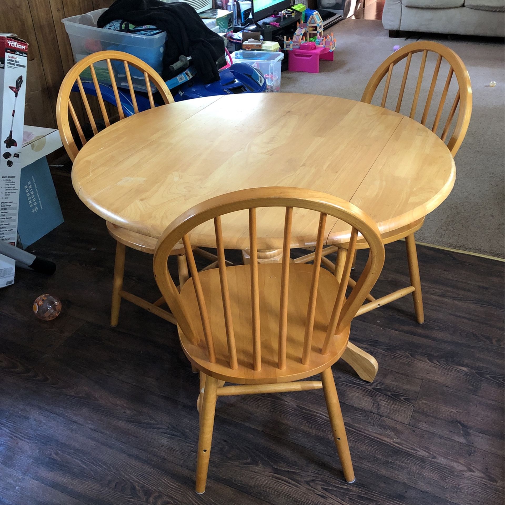 Kitchen Table and Chairs