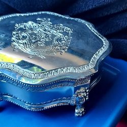 Antique Dieu Et Mon Droit British Royal Crest Silver Plate Trinket Jewelry Box  