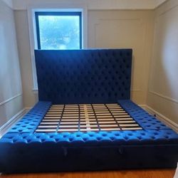 New/ Blue Velvet Queen Storage Platform Bed Frame Cama// King Size Available/Mattress Sold Separately 