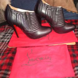 Christian Louboutin Sigourney Black boot 38