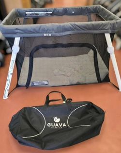 Guava Lotus lightweight travel crib