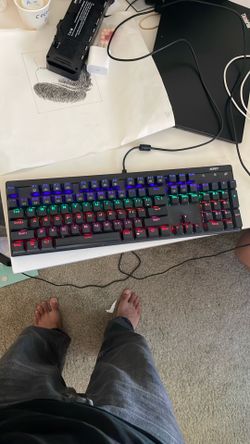 AUKEY full sized keyboard RGB