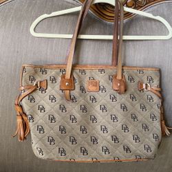 Dooney & Bourkey tote bag